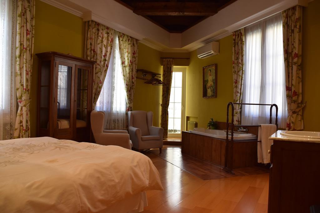 Hotel Posada Don Jaime San Lorenzo de El Escorial Quarto foto